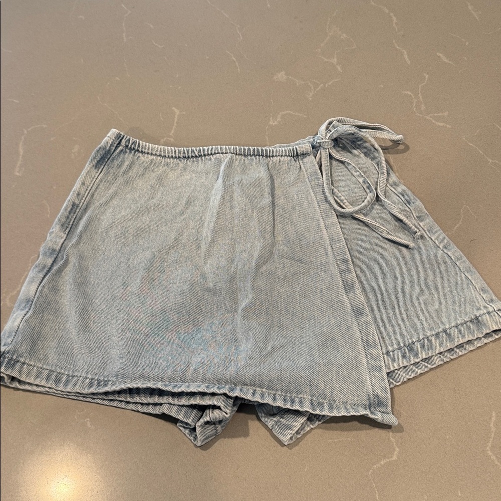 Blank NYC Light Blue Denim Wrap Skort 26
